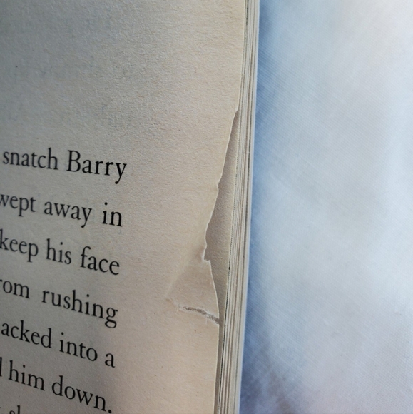 :5 Books I survived books Pompeii,  the titanic , 911 , Katrina. Gettysburg 1863 - Picture 9 of 10